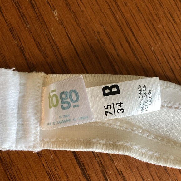 Strapless bra - made in Canada 34B - Picture 5 of 6